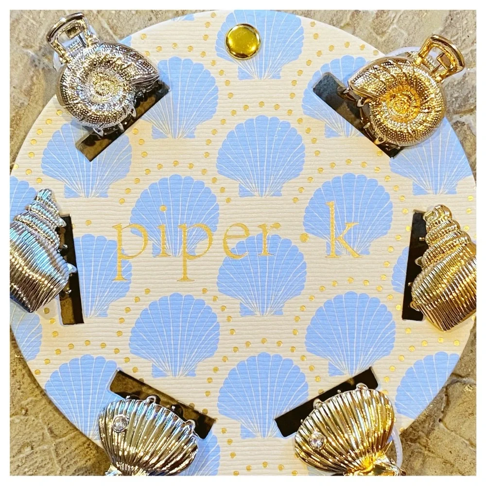 ?▪️Piper k▪️ UK Gold /blue Seahorse Enamel Hair Metal Claw Clip Piper K | Accessories | Piper K Uk Gold Blue Seahorse Enamel  main image 2